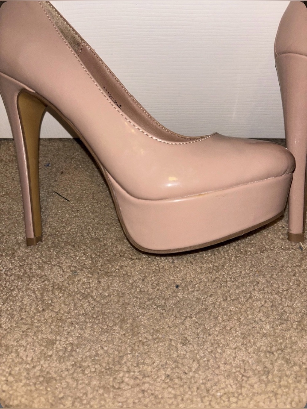 High Stiletto Platform Pumps in Nude Patent